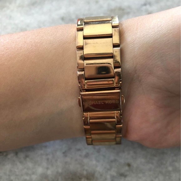 Watch - Picture 3 of 4